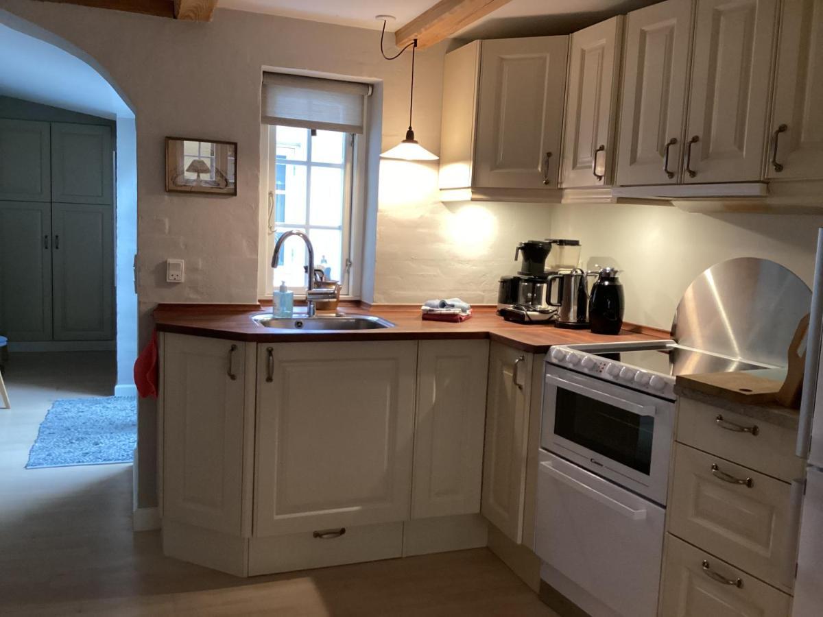 Dejligt Lille Byhus Fåborg Buitenkant foto