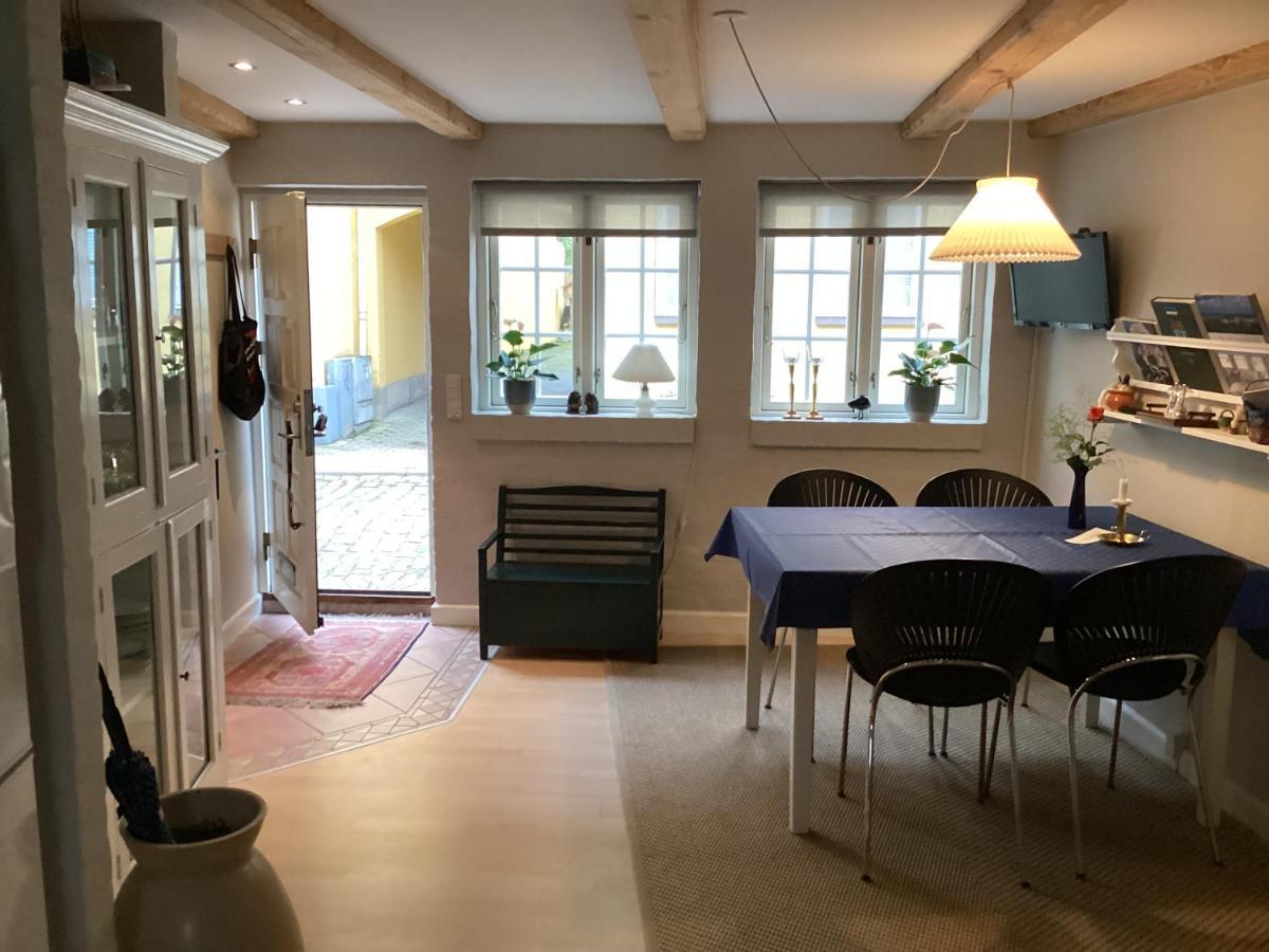 Dejligt Lille Byhus Fåborg Buitenkant foto